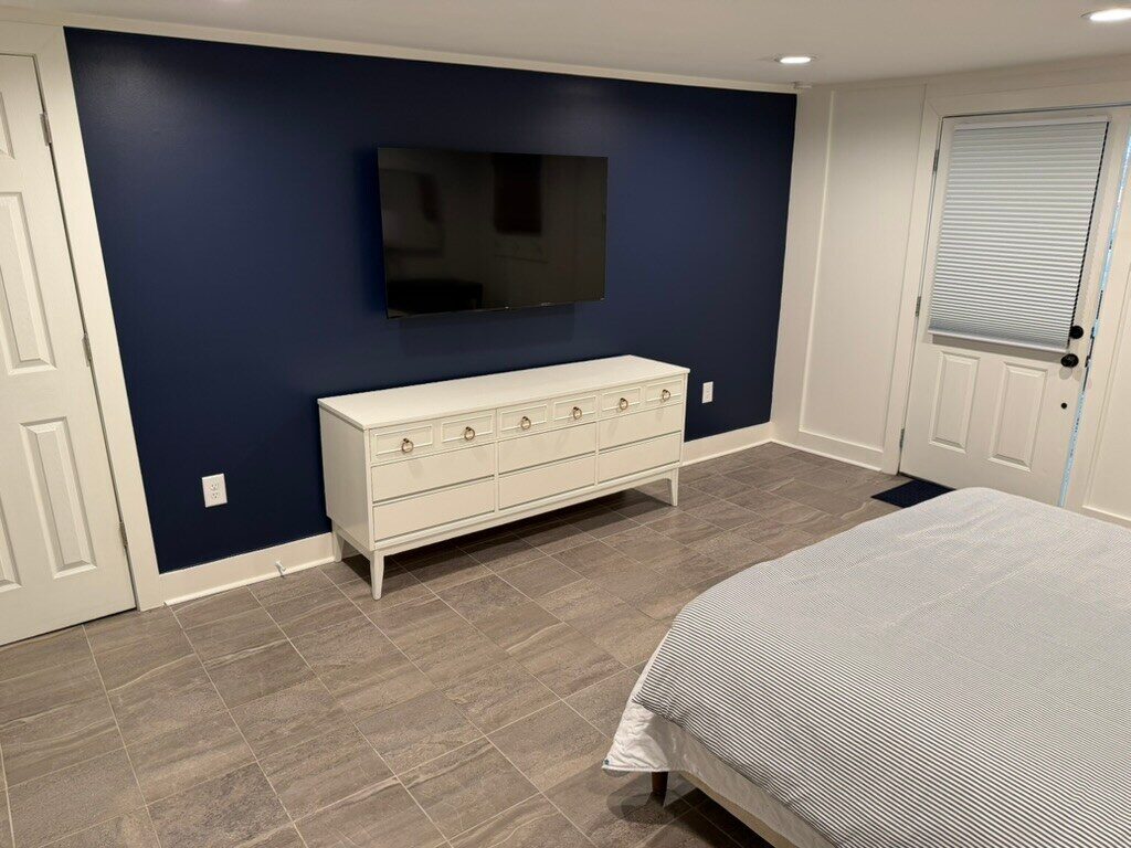 Red Door Studio living, Mobile AL